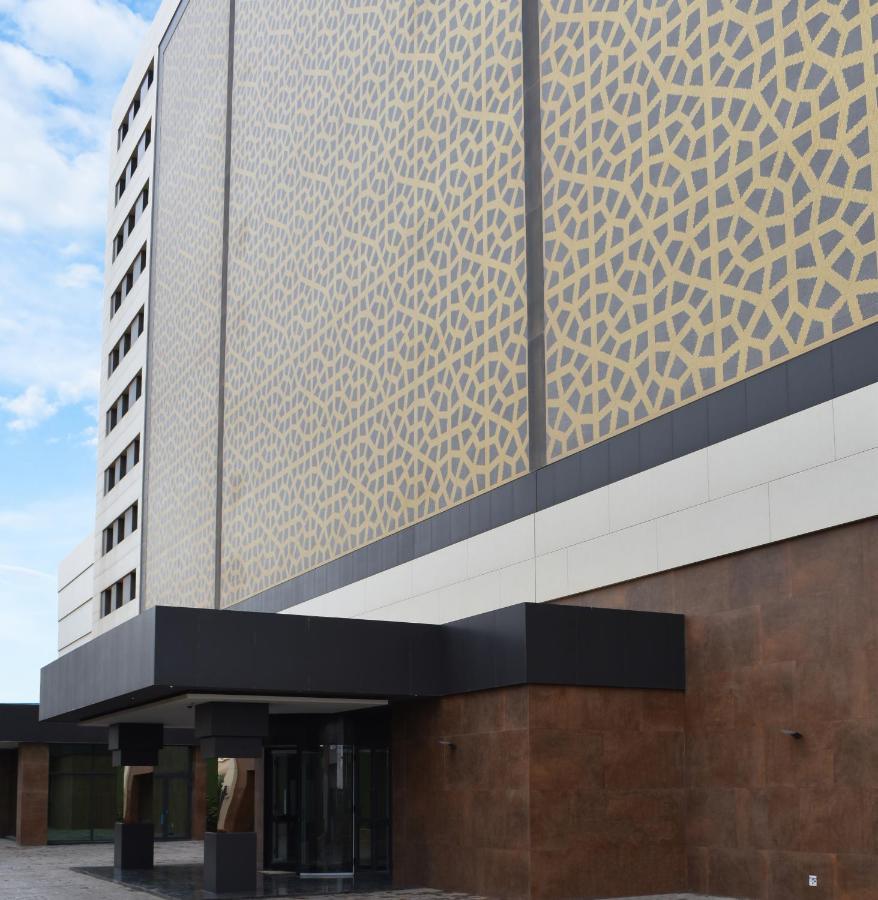 Az Hotels Grand Oran Es Senia 外观 照片