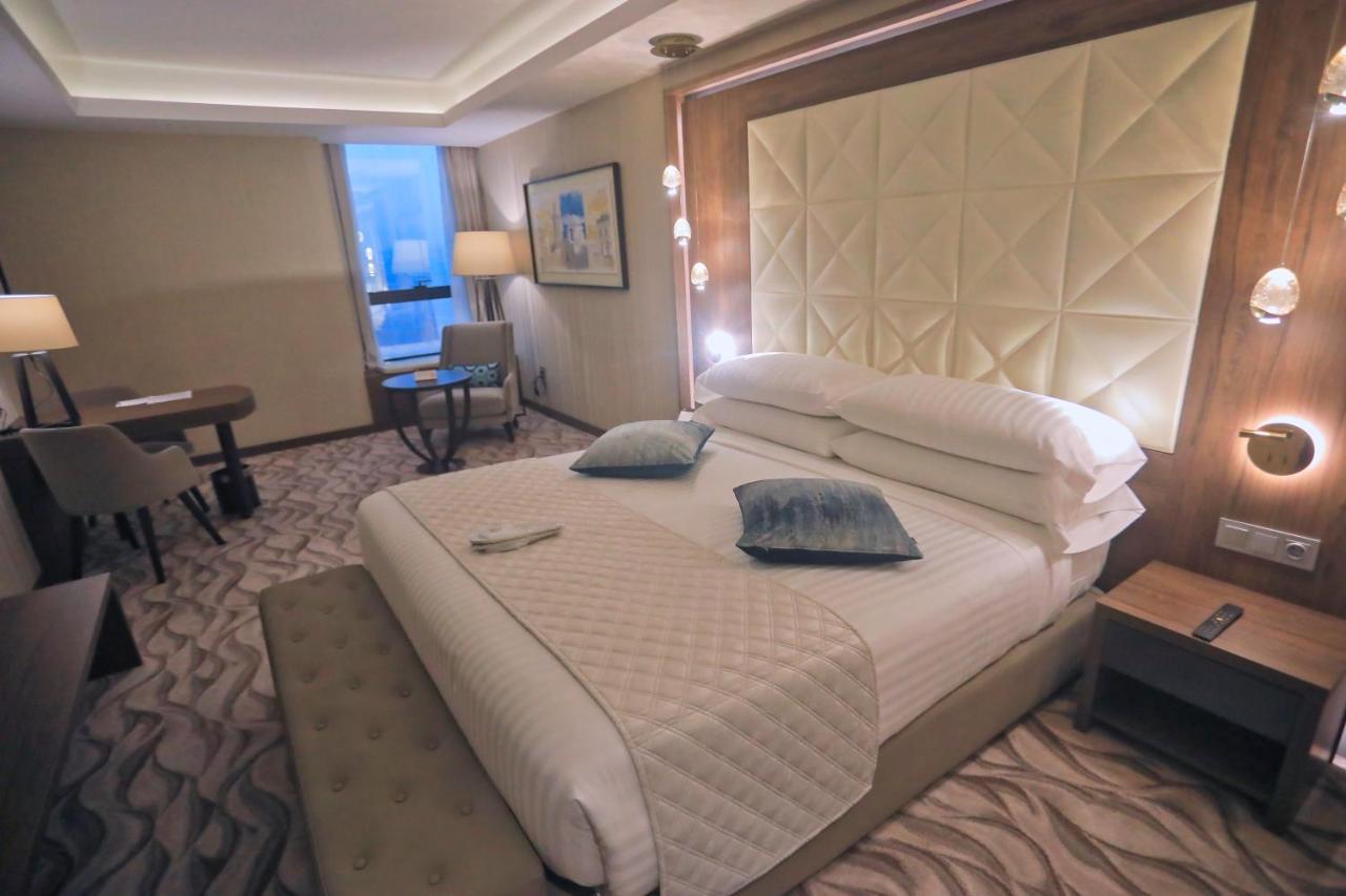 Az Hotels Grand Oran Es Senia 外观 照片