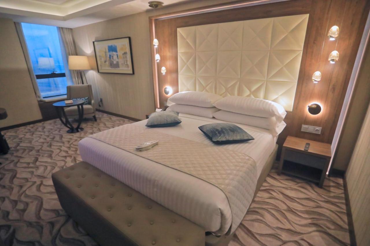 Az Hotels Grand Oran Es Senia 外观 照片