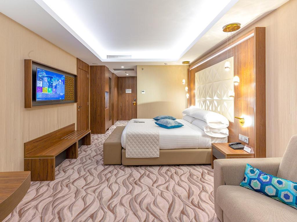 Az Hotels Grand Oran Es Senia 外观 照片
