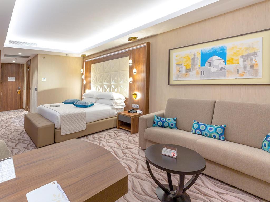Az Hotels Grand Oran Es Senia 外观 照片